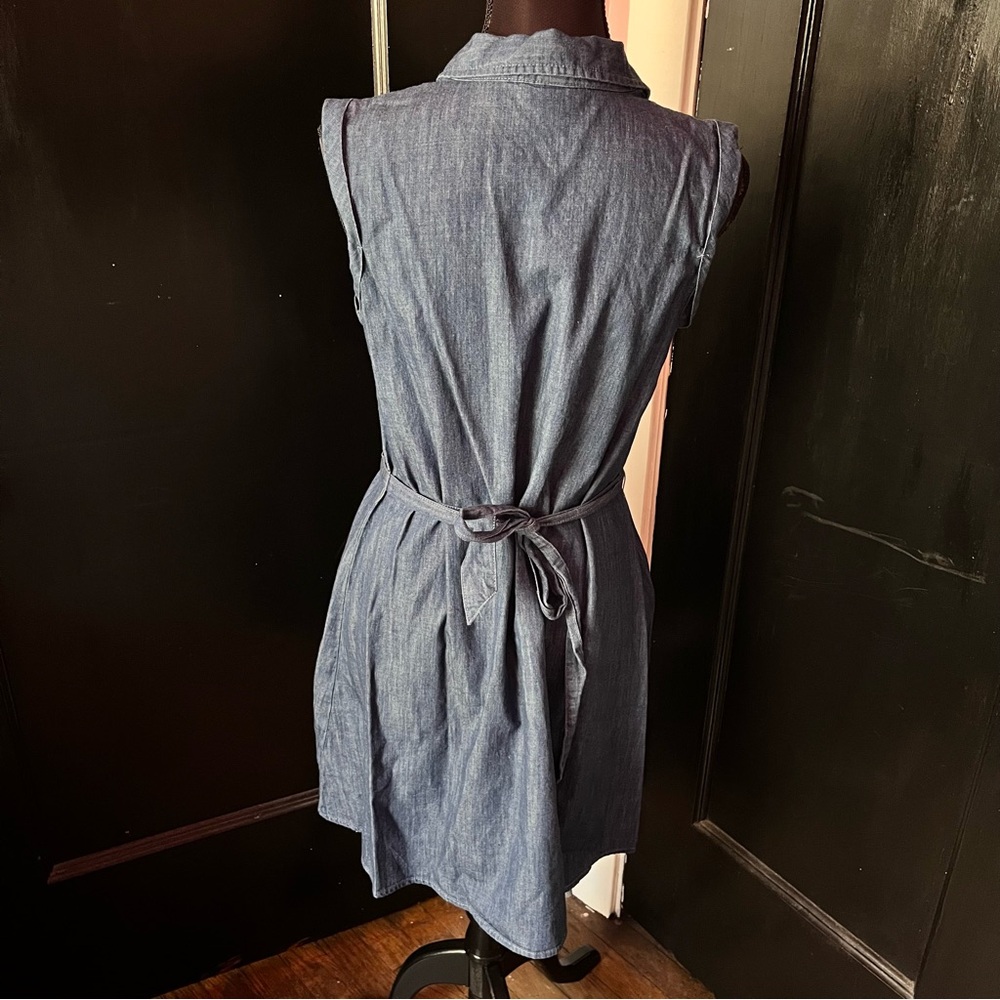 Universal Thread Denim Sleeveless Collared Button… - image 3